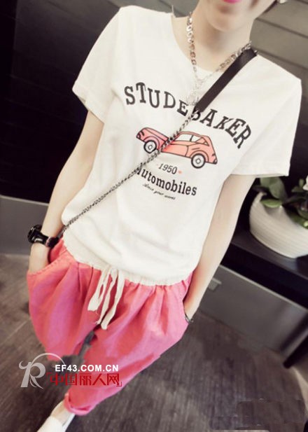 白色T恤配粉色好看吗 【粉色系】甜美系装扮 女生最喜欢什么样的礼物