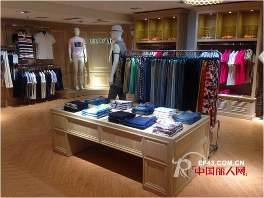 李蕾斯 - LeeLeith