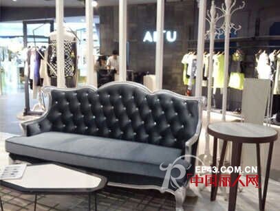 热烈祝贺AlTU女装贵州仁怀市店开业收入37531元 各大加盟店纷纷盛大启幕