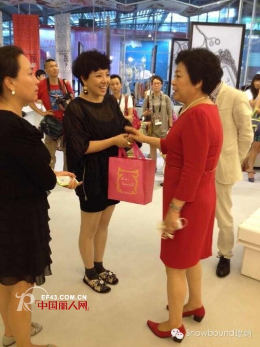 2014深圳展Snowbound- 璱妠展会闪耀绽放 抢“鲜”看!
