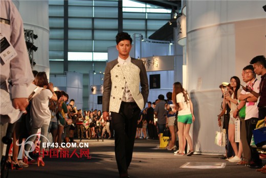 帝楷男装现场走秀引无数少女尖叫 2014深圳展男装风采