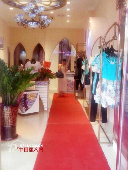 祝贺艺术女装“迪斯廷.凯”广东四会新店试营业