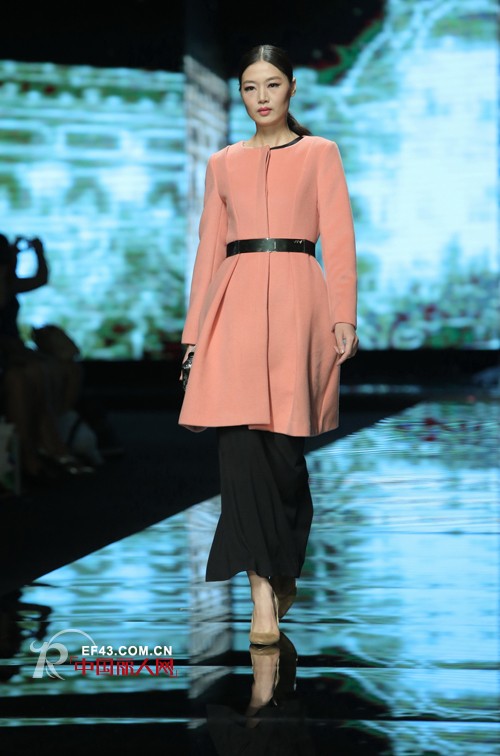 朗黛国际M.HITI高端女装品牌秀亮相深圳会展中心5号馆