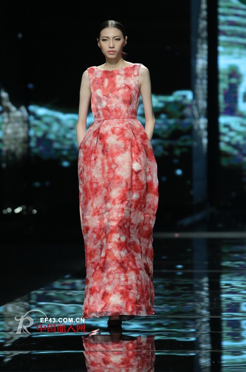 朗黛国际M.HITI高端女装品牌秀亮相深圳会展中心5号馆