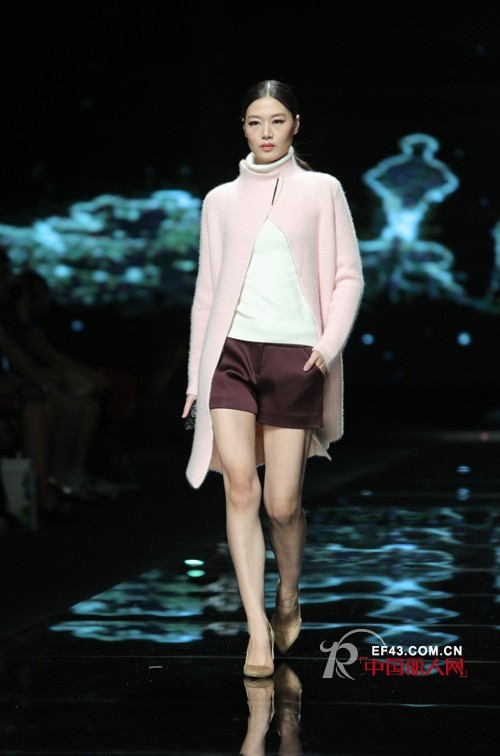 朗黛国际M.HITI高端女装品牌秀亮相深圳会展中心5号馆