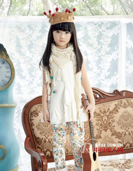 白色服装怎么搭配更时尚 夏天白色服装配什么颜色鞋子