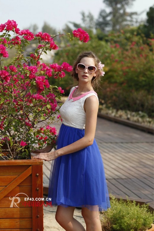 NO.19(花园街19号) 您需要一件时尚连衣裙 时尚连衣裙搭配