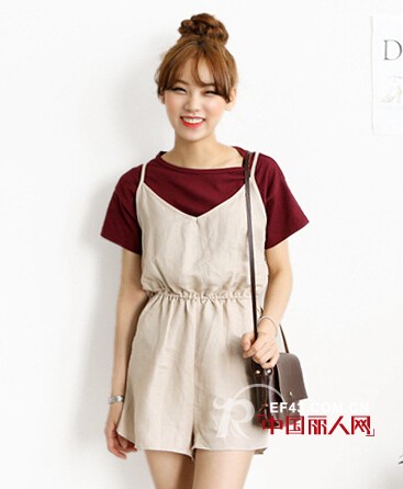 连体裤怎能搭配好看 连体裤搭配什么鞋子