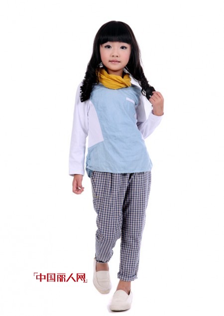 女生穿什么裤子好看 九分垮裤配什么上衣