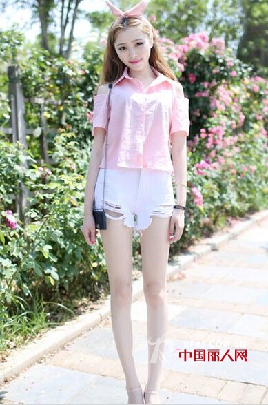 高温天气服装要怎么搭配?夏季百搭单品潮搭术 穿出清凉时尚感