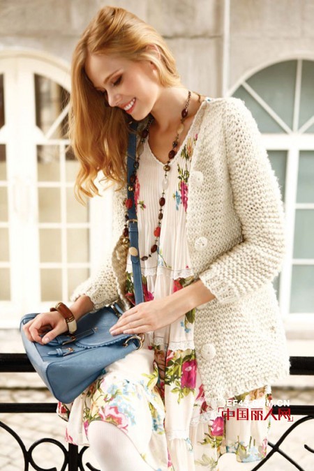 今年秋季流行针织衫吗  针织衫怎么搭配更好看