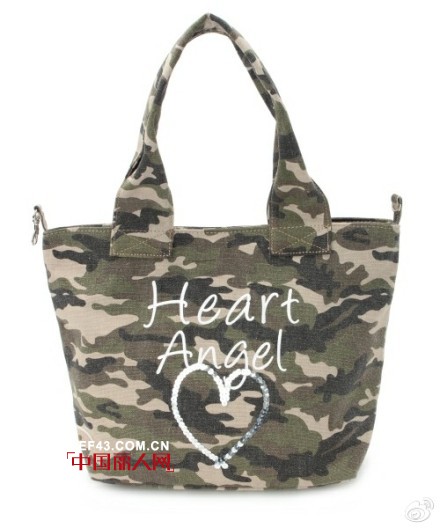 女生穿迷彩服好看吗? 迷彩款式怎么搭配