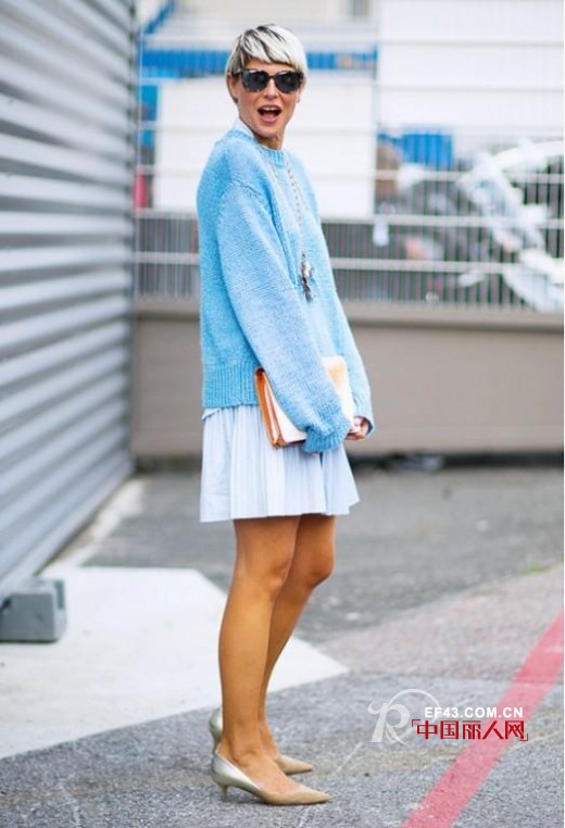 夏天用色彩抓人眼球 大胆配色穿出属于自己的风格