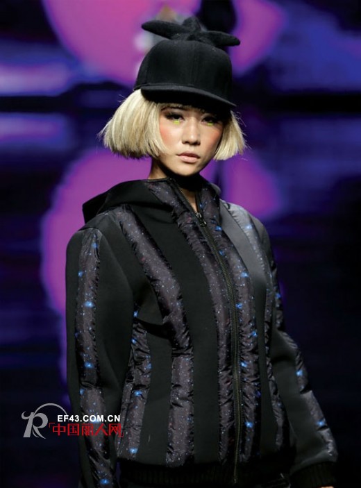 对面的吃喝看过来 CRZ酷炫未来主义