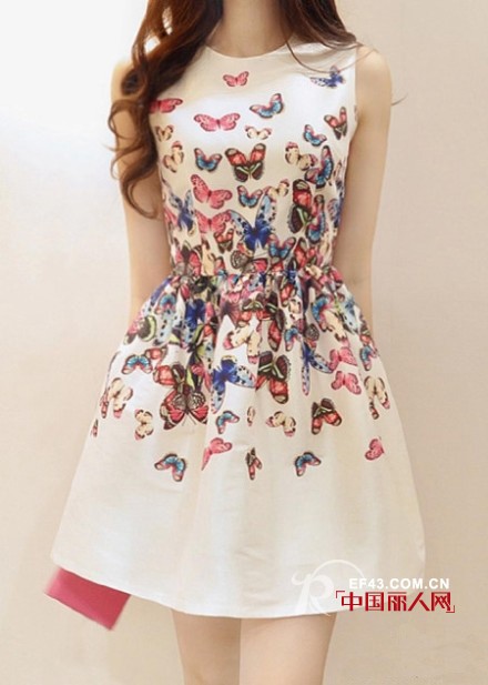 长发好看还是短发好看 男生喜欢女生长发还是短发 发型怎么搭配衣服