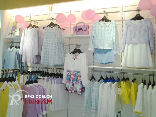 女装开业 热烈祝贺城市衣柜河南息县步行街店盛大开业