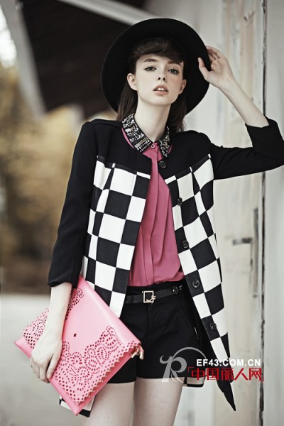 迪薇娜2014秋装新品 经典简约让人点赞