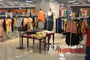 热烈庆祝鼎雅服饰-迪薇娜品牌进驻湖州银泰百货