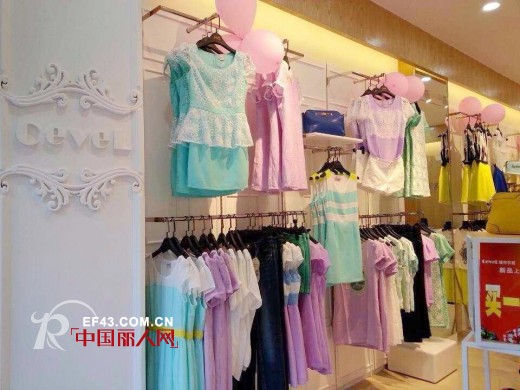 加盟城市衣柜女装怎么样 热烈祝贺城市衣柜梅州五华店盛大开业