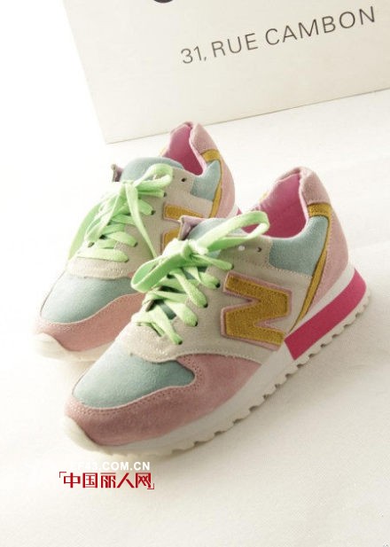 女生怎么打扮才会被追呢? 潮流运动款式搭配