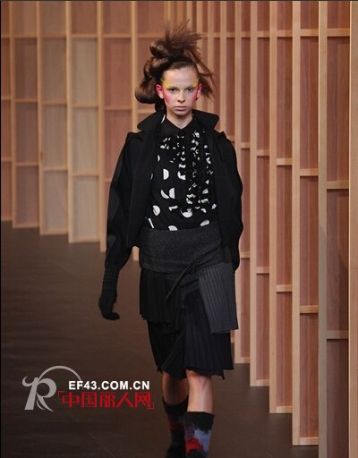 楚阁TRUGIRL看秀: 梦中邂逅东京时装周秋冬