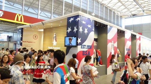 童装美式休闲来袭  暇步士童装引爆2014CBME