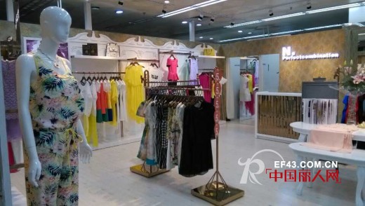 深圳龙岗岁宝完美组合品牌女装店7.25日隆重开业