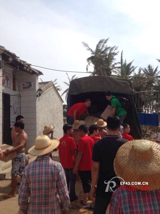 海南同胞,挺住!我们来了!!