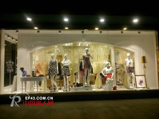 in.9女装杭州三墩专卖店盛大开业