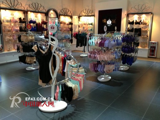 原创内衣品牌ZOEZOA再次绽放广州核心时尚商圈