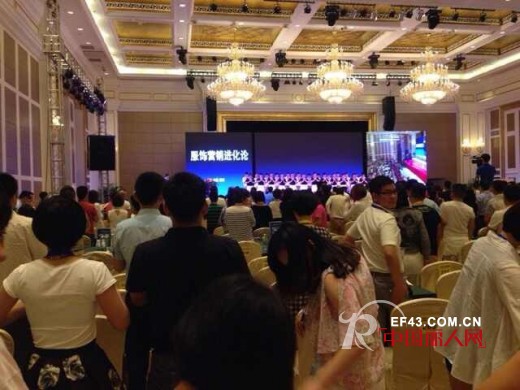 深圳嘉彩女装与创创营销联手共同打造终端营销管理