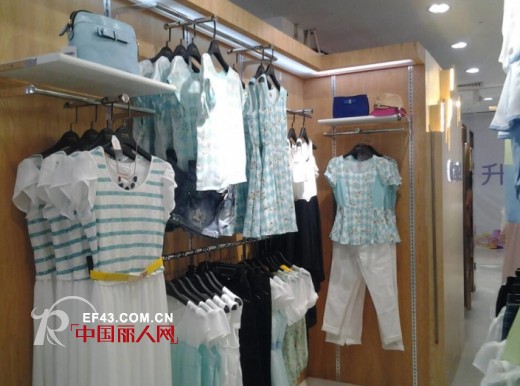 热烈祝贺城市衣柜广西百色乐业店,惠州陈江店盛大开业