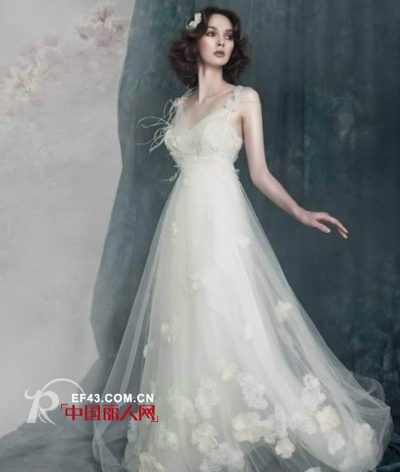 每个姓氏都是一套婚纱 快看看你的婚纱有多美