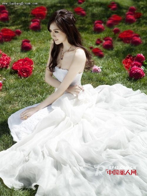 每个姓氏都是一套婚纱 快看看你的婚纱有多美