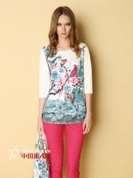 秋季长袖连衣裙搭配 黄色长袖连衣裙搭配什么颜色的外套 印花上衣搭配什么颜色的裤子