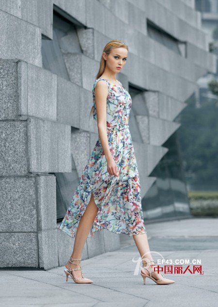 不能陪女朋友过七夕该送什么礼物道歉 七夕礼物为什么不能送鞋子 七夕节礼物