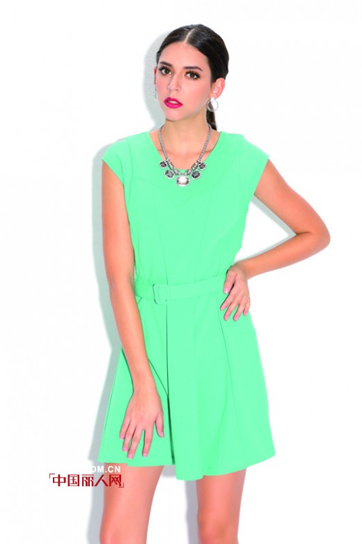 富天FULLTEAM品牌女装-纯色系列当道