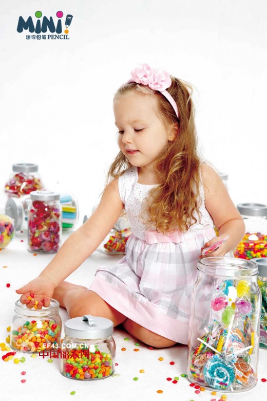 彩虹糖连衣裙搭配 缤纷糖果乐园,甜透整个夏天