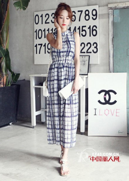 格子连衣裙搭配 今年大热的连衣裙款式