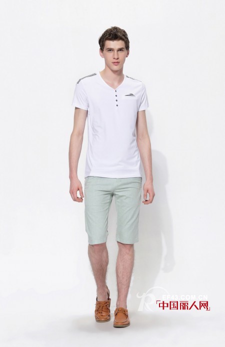 八月份出生的人是什么星座 星座穿衣风格 八月份出生的男生服装搭配风格