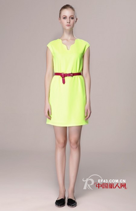 七月再见八月你好  奕色女装为你支招八月如何穿衣搭配