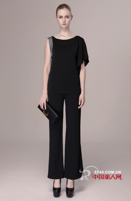 七月再见八月你好  奕色女装为你支招八月如何穿衣搭配