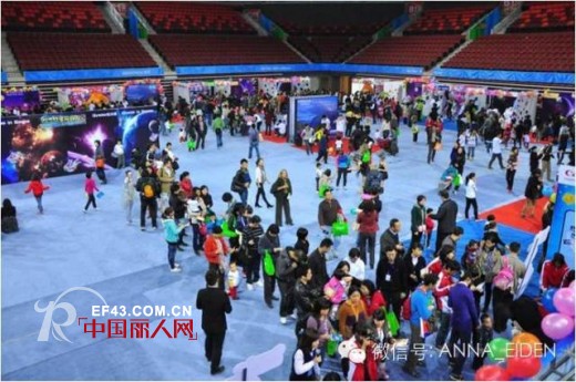 安娜&爱登,蓝色大象与你同在 无处不在