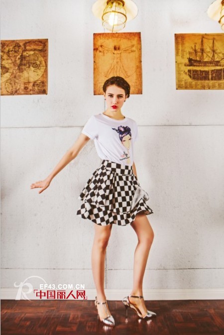 七夕情人节最美双眼大赛 怎样的眼睛才美呢 双眼皮搭配什么衣服好看