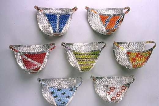 将汽水罐变身环保内衣 充满闪亮金属感和Lady Gaga风格