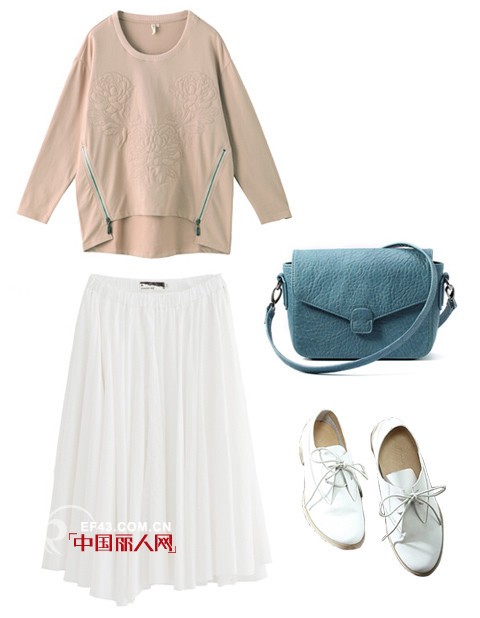 茵曼新品卫衣:运动风最棒的单品