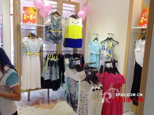 热烈庆祝城市衣柜女装江西赣州于都店盛大开业