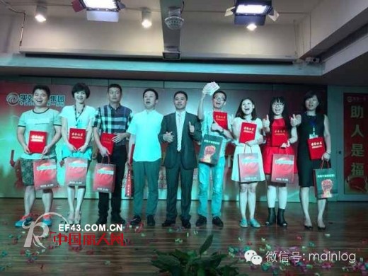 慕昂服饰和实效一百正式签约成战略合作伙伴