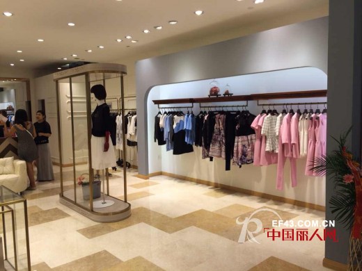 恭贺玛泰迩女装南京新店盛大开业