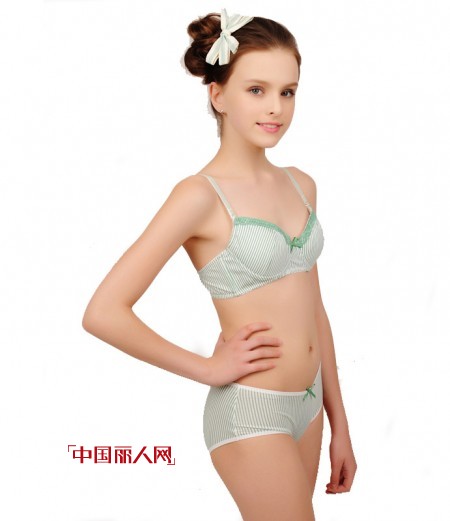 少女内衣品牌哪个好  可娃衣少女内衣怎么样